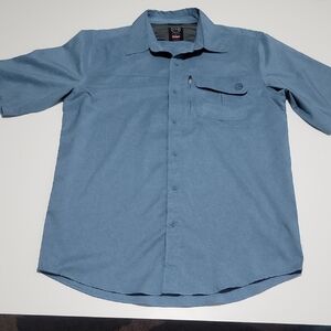 Wrangler ATG Blue Button Down Short Sleeve Shirt M